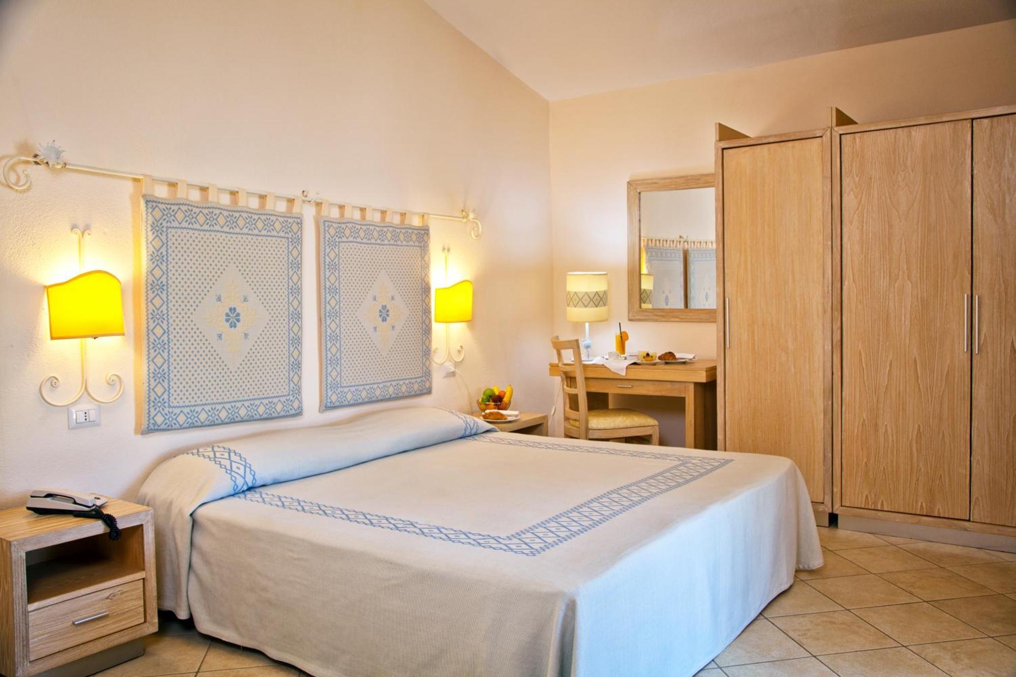 Hotel Futura Club Cala Fiorita Agrustos Esterno foto